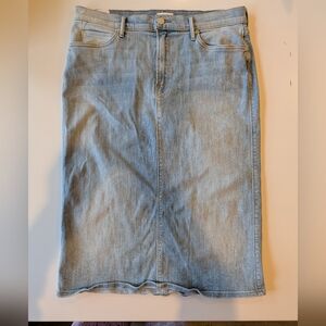 MOTHER The Swooner Straight A Midi Skirt Size 32 Light Wash Denim